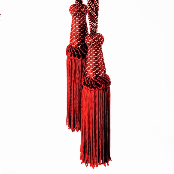🍒GIFT With 3+ Items Purchased🍒 Red tassel curtain pull backs - Picture 2 of 6